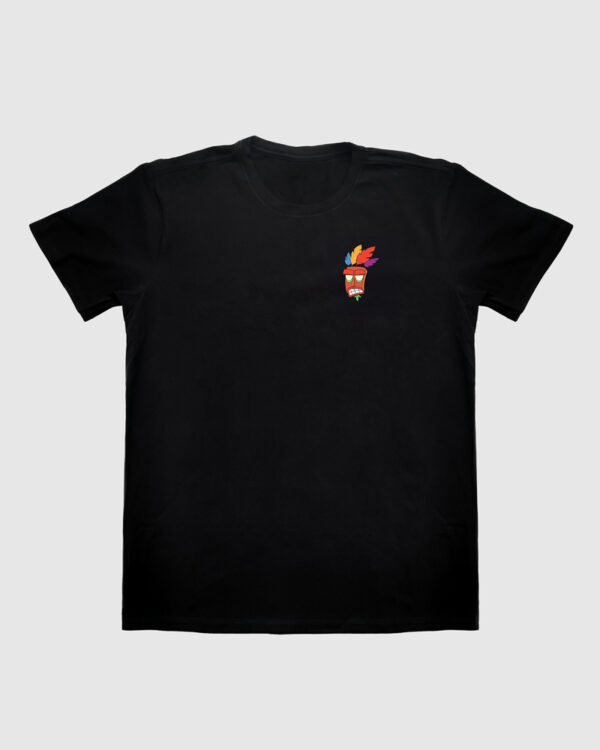 Camiseta-de-Crash-Bandicoot-Aku-Aku